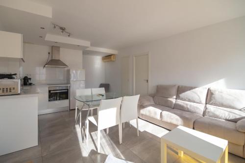 Apartamentos Mayor by Be Alicante