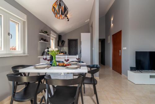 Apartment No. 8