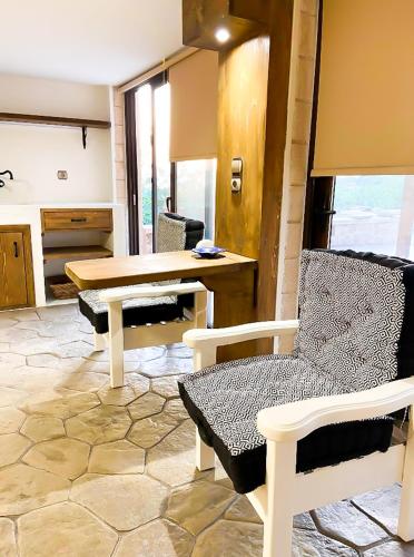 Χώρος καθιστικού στο Pistachio Guesthouse, Παραδοσιακός ξενώνας