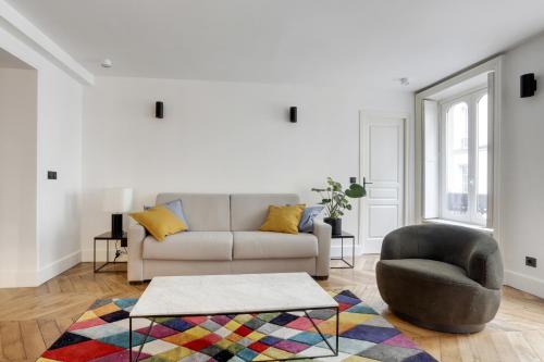 Apartments in the heart of Paris in Sentier