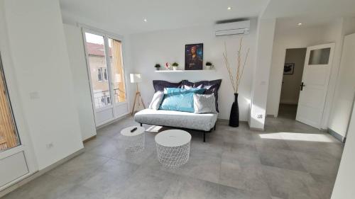 MaxBnb - T2 Balcon 50m2 - Climatisé - Ouest -