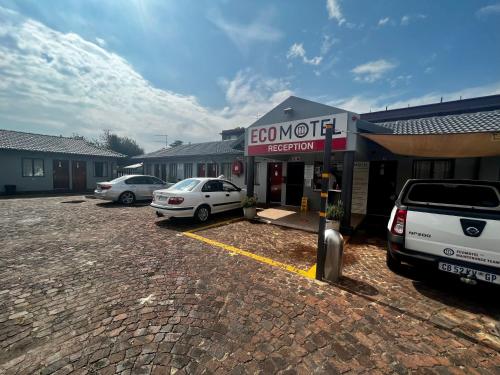 Thrifty Car Rental - O R Tambo Airport Kempton Park www.booking.com