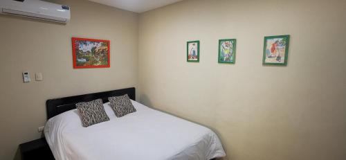 Fotografie z fotogalerie ubytování Habitación B independiente para parejas o ejecutivos v destinaci Manta