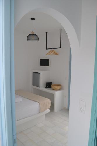 Zdjęcie z galerii obiektu Plaka's Petite seaside view w mieście Plaka