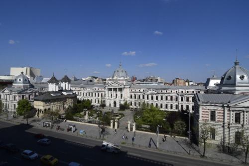 University Square - View of City