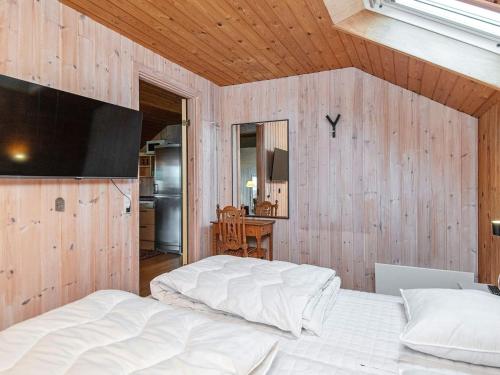 Postel nebo postele na pokoji v ubytování Holiday home Glesborg CXVII