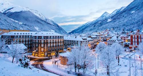 Bungalow de 2 chambres a Cauterets a 900 m des pistes avec jardin amenage et wifi взимку