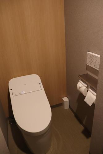 Un baño de 城崎温泉 小宿 紬 tsumugi