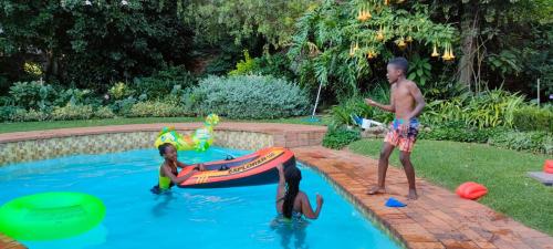 Κήπος έξω από το Libra Lodge & Spa - Randburg, Johannesburg