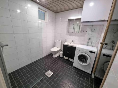 Un baño de Tahkokorva Apartments with sauna by Hiekka Booking