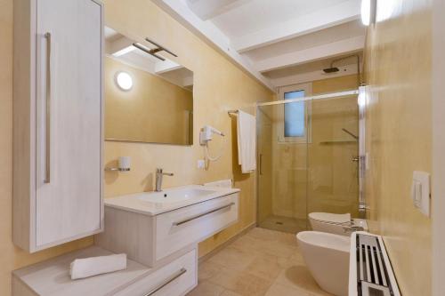 Ett badrum på Dimora Fraschi
