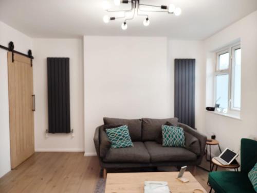 Χώρος καθιστικού στο Kew Apartment - Private Luxury Double Bedroom Richmond London Homestay