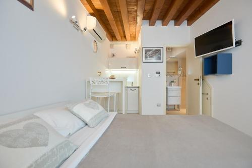 B17 apartments