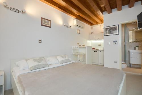 B17 apartments