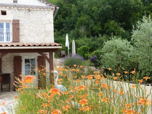Photo de la galerie de l'établissement d'Est en Ouest, à Montcuq