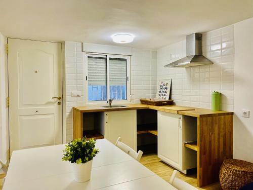 Virtuvė arba virtuvėlė apgyvendinimo įstaigoje Torbellino de Colores