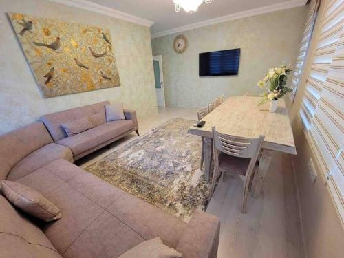 Amazing location, right next to Cleopatra beach!!!