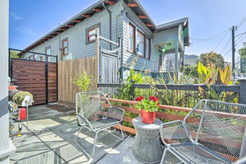 Sunny Oakland Retreat with Patio and Cute Garden!