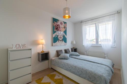 Postel nebo postele na pokoji v ubytování Flexible SelfCheckIns 32 - Zagreb - Garage - Electric vehicle ccharger - Big Loggia - New - Apartments Repinc 32