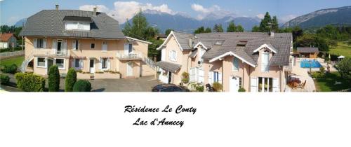 een collage van foto's van een huis bij Le Conty in Saint-Jorioz