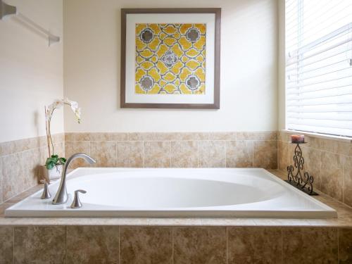 6Br 6Bath Pvt Home Pool 10min Disney 3282ft photo 12