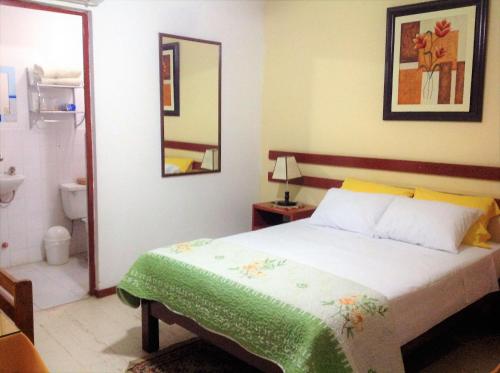 Postel nebo postele na pokoji v ubytování Anccalla Inn Guesthouse