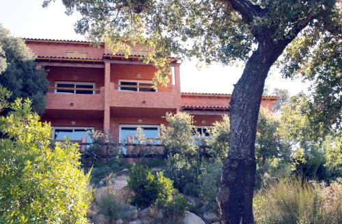 Apartment with air conditioning 4 people 500 m sea near Porto Vecchio