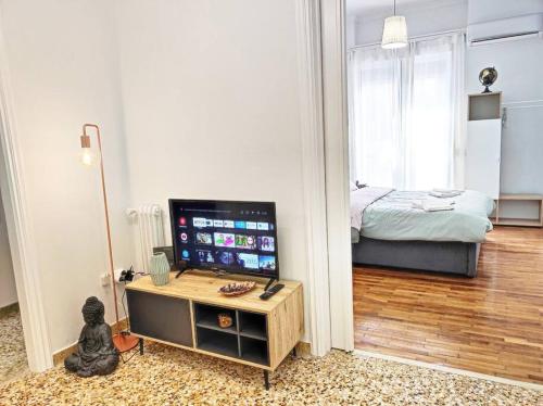 As ✓Two bedroom apartment in thissio