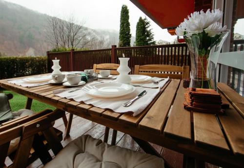 Gallery image of Home & Garden with stunning view in Sinaia