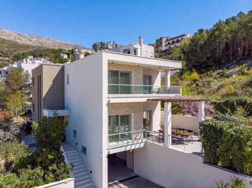 Villa Nina with private 32 sqm heated pool, 5 bedrooms, fun zone, 850m from the beach