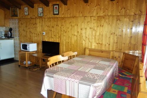 Ein Bett oder Betten in einem Zimmer der Unterkunft Beaulieu COSY & CENTER apartments