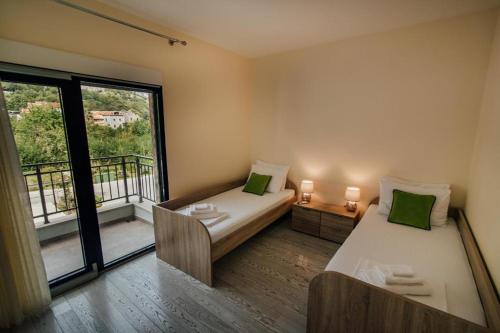 Gallery image of Green Bay Apartments Morinj in Kotor