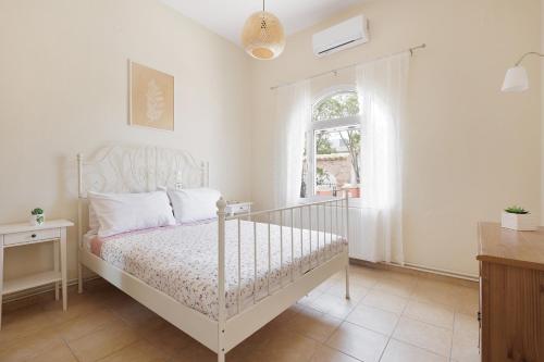 Central Apartments by Konnect, Ipsos