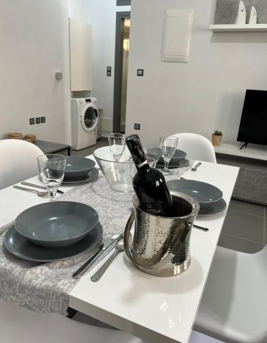 Thania's House ,4 minutes from the center of Hermoulis