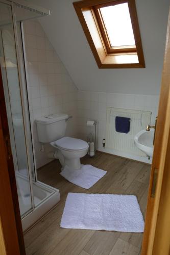 A bathroom at Wallace Lodge