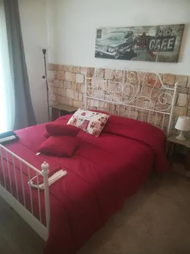 GIANNA HOUSE photo 1