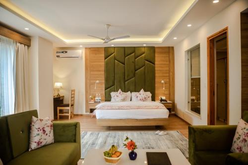 Anand Vardhan Resorts 객실 침대