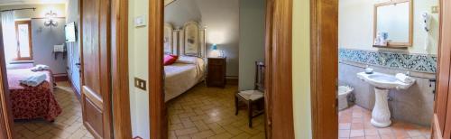 Koupelna v ubytování Albergo Diffuso Borgo Montemaggiore
