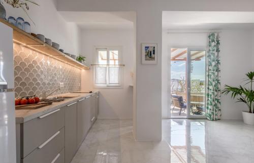 Aqua's Sunshine, quiet apartment in Adamas, Milos