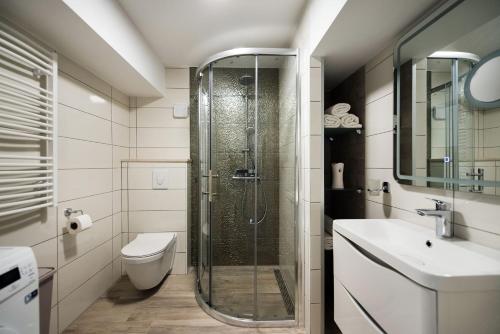 SplitLux Modern Apartment Split