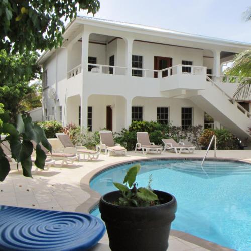 Πισίνα στο ή κοντά στο Cocotal Inn and Cabanas
