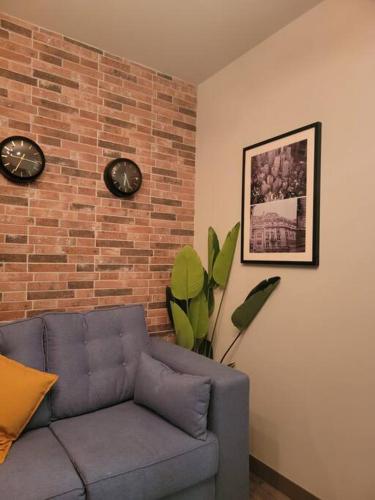 Χώρος καθιστικού στο Cosmopolitan APT 1407, 5 Star Facilities, 15m SJO Airport, Parking, Pool, Gym