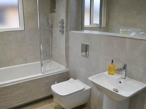 Ένα μπάνιο στο Serenity Lodge Otterburn