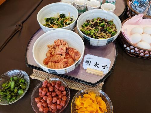 Makanan di atau berdekatan hotel