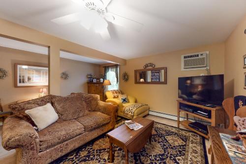 Beach Plum Townhouse – Photos 3
