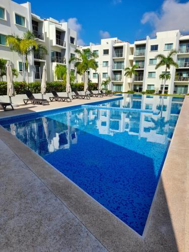 Imagen de la galería de Gorgeous Apartment HOEStel Long Island!, en Cancún