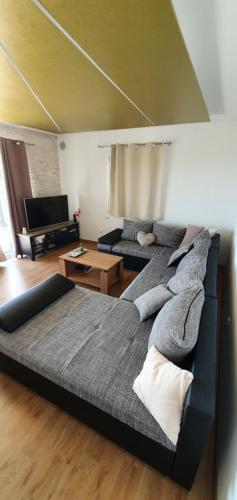 Posedenie v ubytovaní Apartments Kalajica