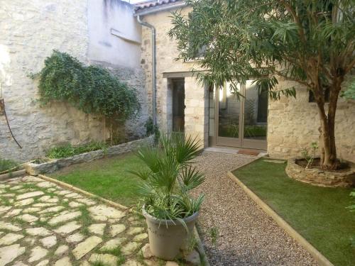Chambre sur jardin secret - Avignon Centre - Climatisée