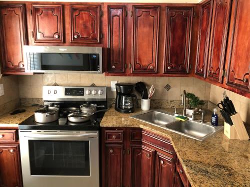 The Rustic @ Paseo de Encinal Dr # 4 – Photos 4