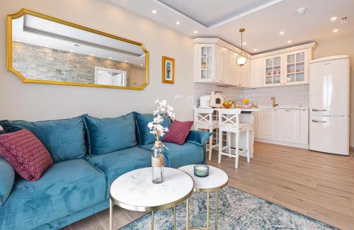 Three Musketeers Apartments